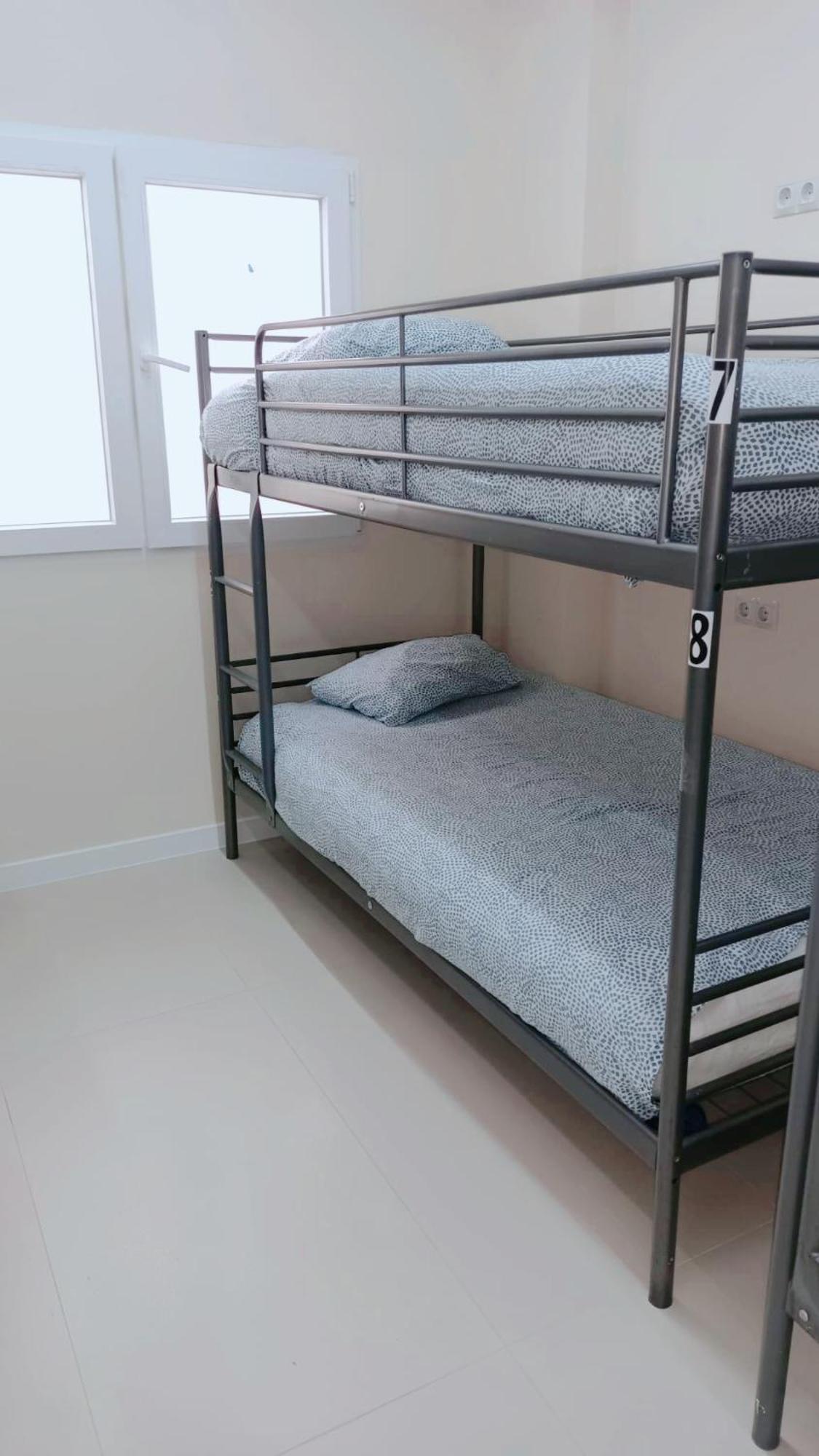 Hostel Sofia Мадрид Экстерьер фото