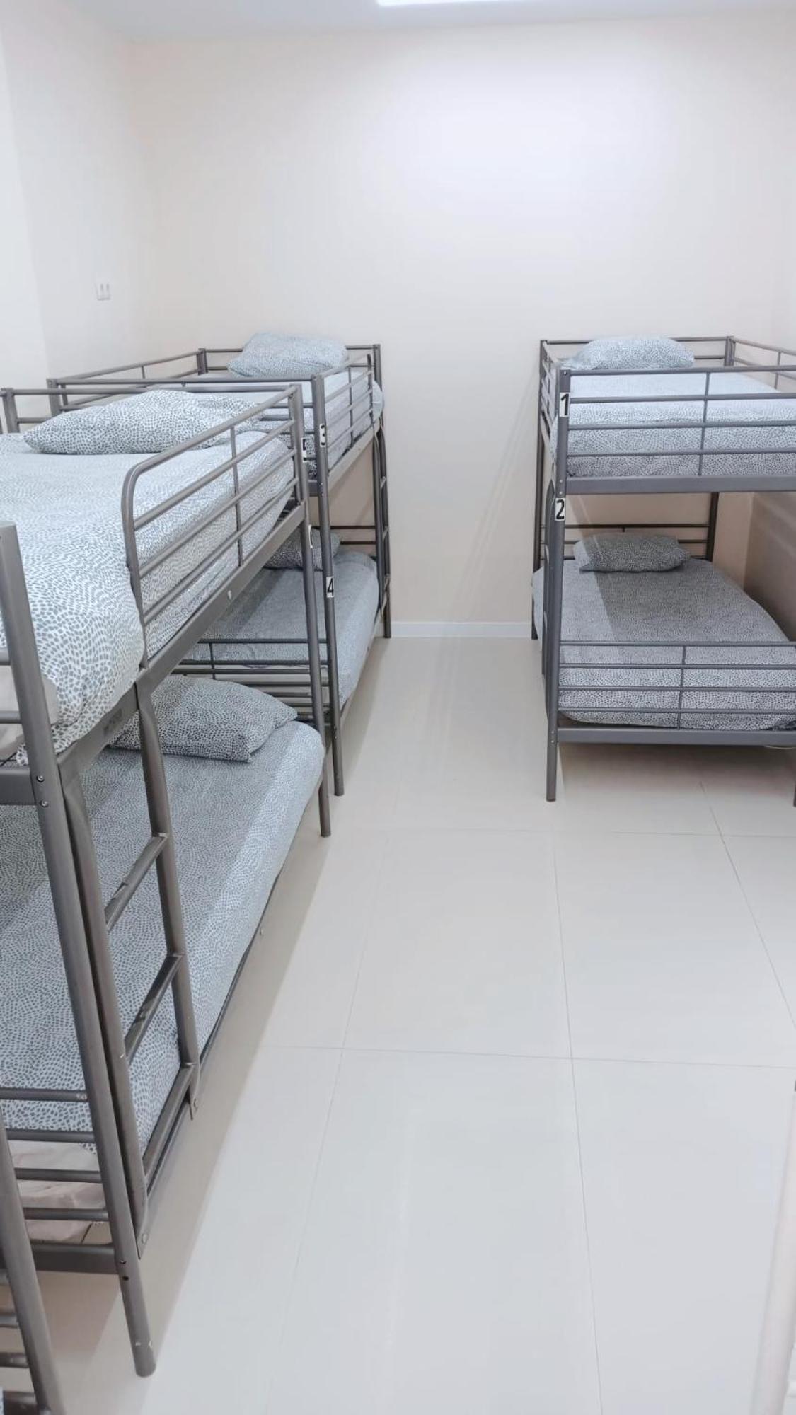 Hostel Sofia Мадрид Экстерьер фото