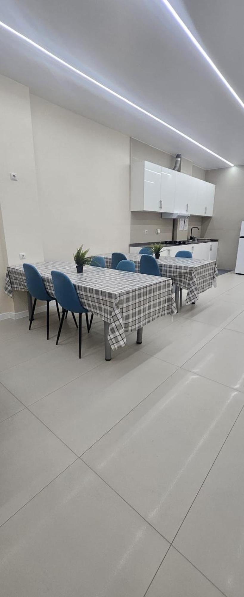 Hostel Sofia Мадрид Экстерьер фото