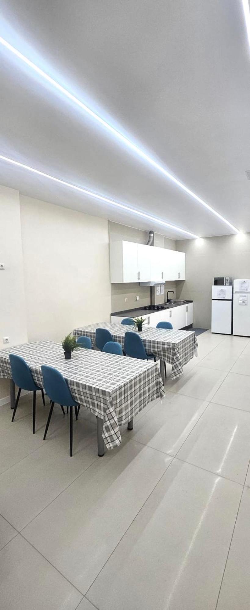 Hostel Sofia Мадрид Экстерьер фото