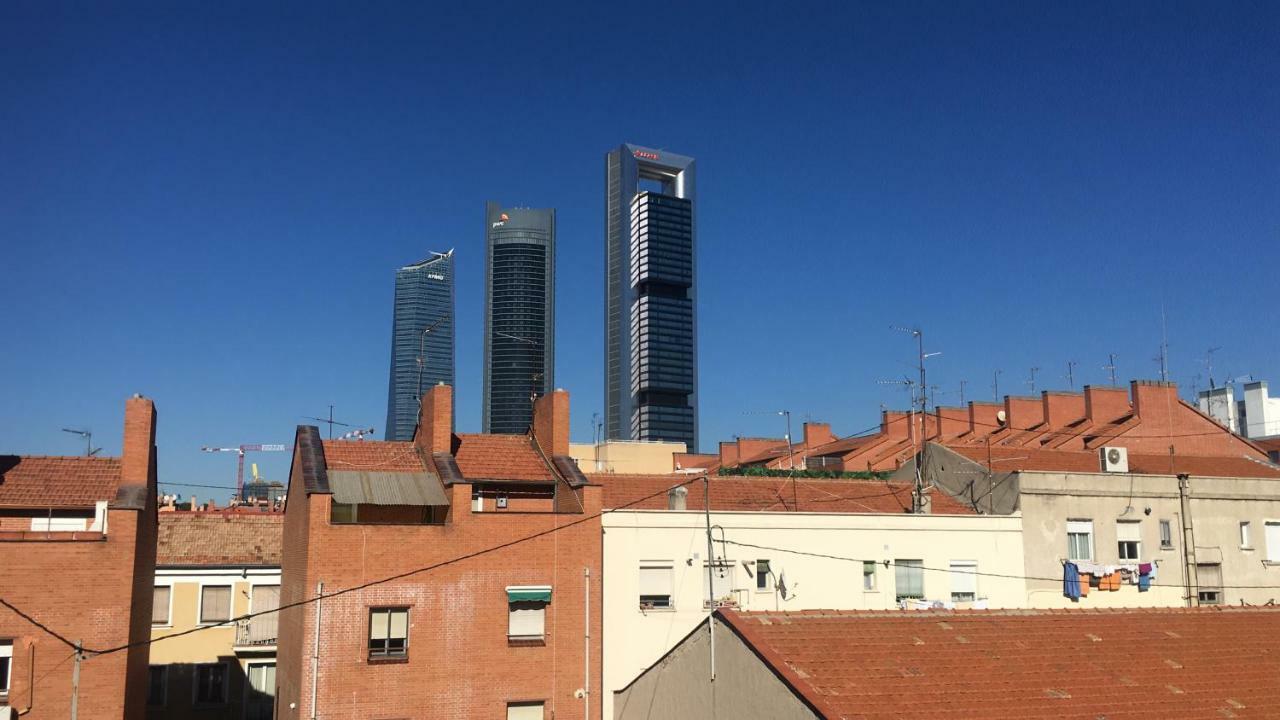 Hostel Sofia Мадрид Экстерьер фото